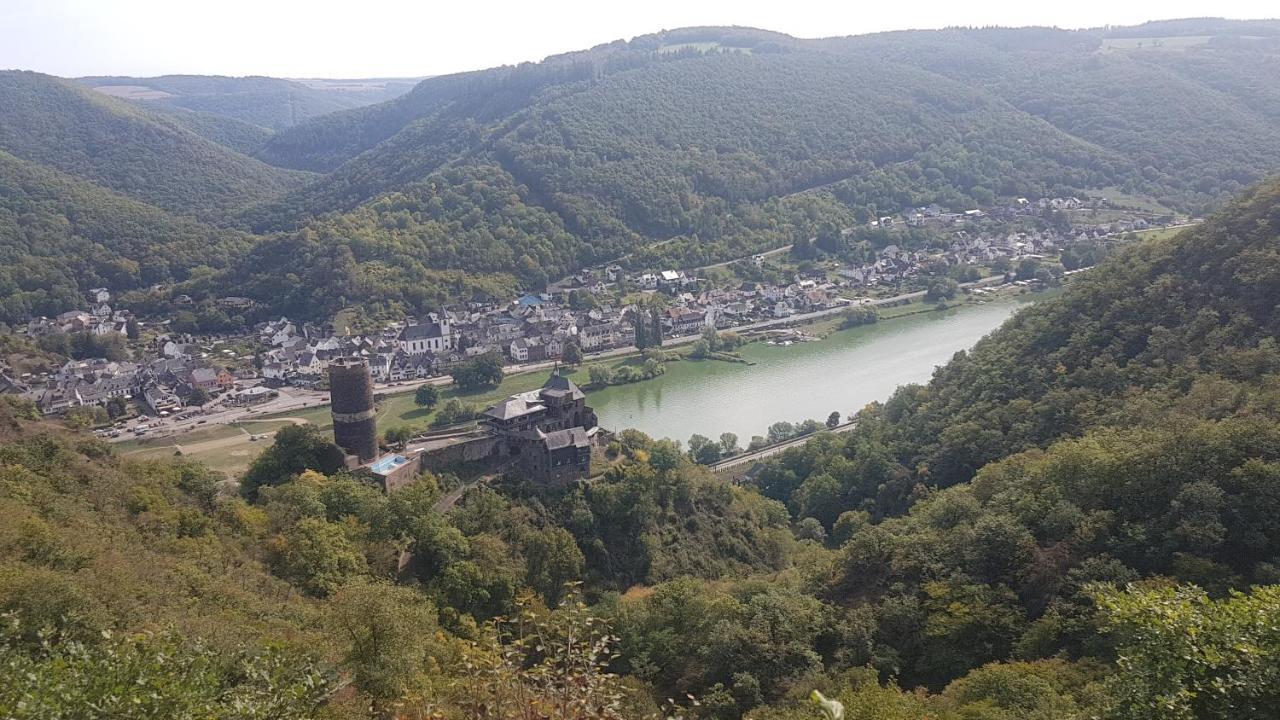 Ferienhaus Leopold Mit Burgblick An Der Mosel Burgen (Mayen-Koblenz) Exterior foto